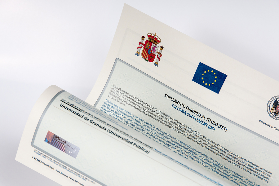 17 A os Imprimiendo El SET Suplemento Europeo Al T tulo Signe Signe 17 A os Imprimiendo El SET Suplemento Europeo Al T tulo Signe Signe